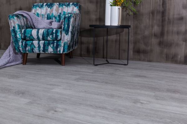 SPC Natural Wood Canadian Oak Flooring - Floors To Walls